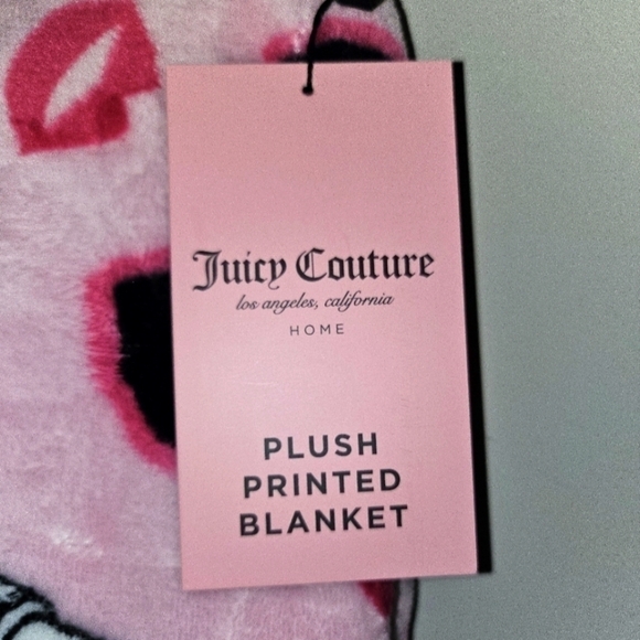 NEW Juicy couture sunglass and lipstick blanket - Picture 5 of 8